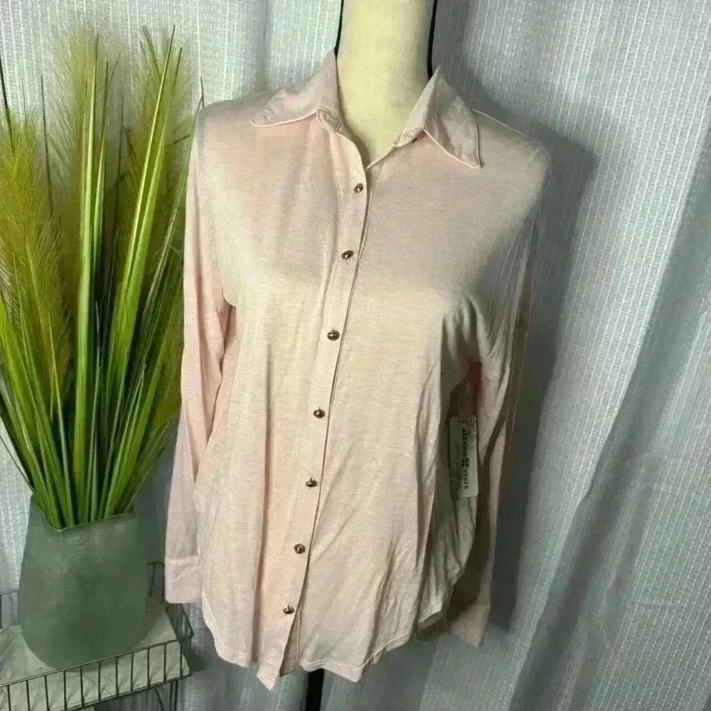 NWT Altar’d State Women’s Small Cut Out Back Long Sleeve Button Up Tunic Top